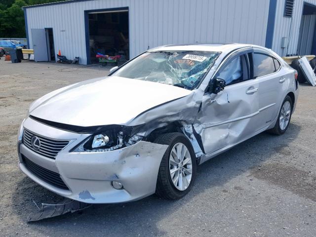 JTHBW1GG6D2005986 - 2013 LEXUS ES 300H SILVER photo 2