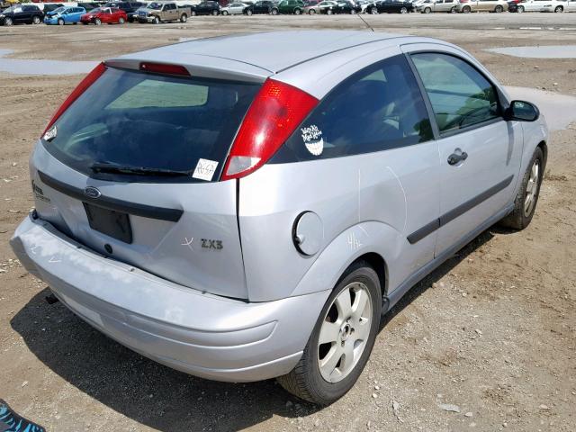 3FAFP31341R248078 - 2001 FORD FOCUS ZX3 SILVER photo 4