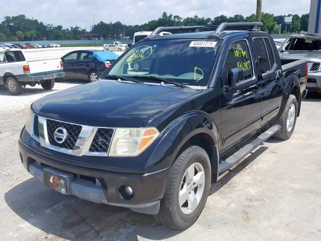 1N6AD07W15C456188 - 2005 NISSAN FRONTIER C BLACK photo 2