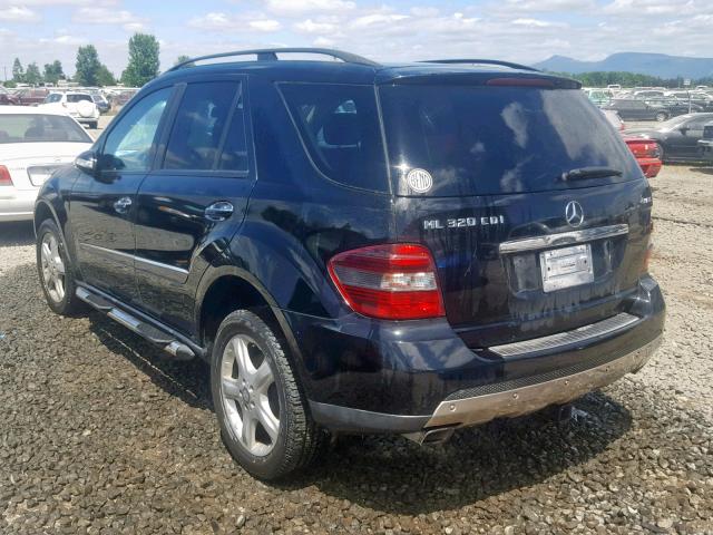 4JGBB22E78A386232 - 2008 MERCEDES-BENZ ML 320 CDI BLACK photo 3