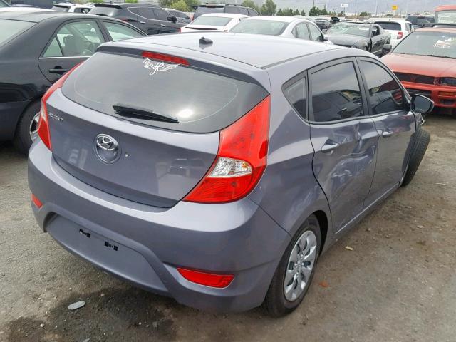 KMHCT5AE4HU342496 - 2017 HYUNDAI ACCENT SE CHARCOAL photo 4