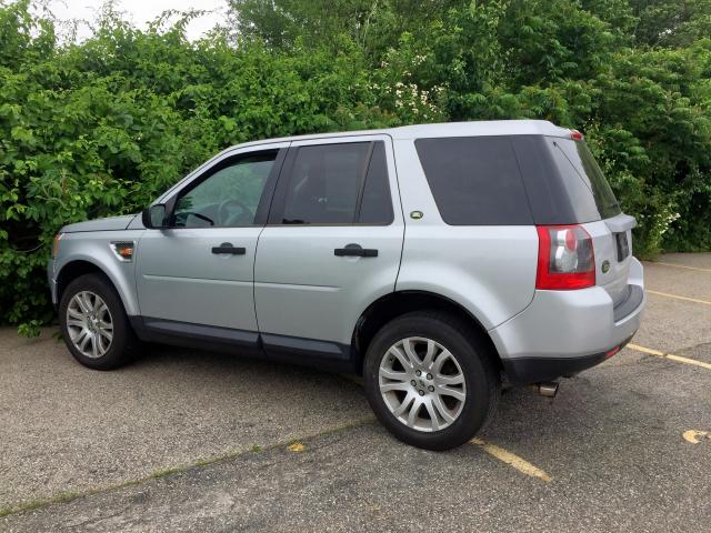 SALFP24NX8H024352 - 2008 LAND ROVER LR2 SE SILVER photo 2