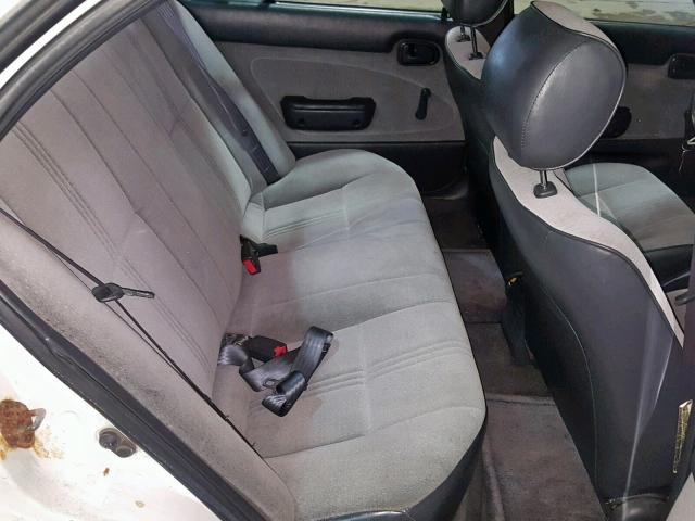 1Y1SK5262TZ061976 - 1996 GEO PRIZM BASE თეთრი ფოტო 6