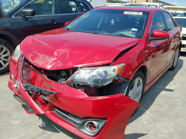 4T1BF1FK6CU567909 - 2012 TOYOTA CAMRY BASE RED photo 2