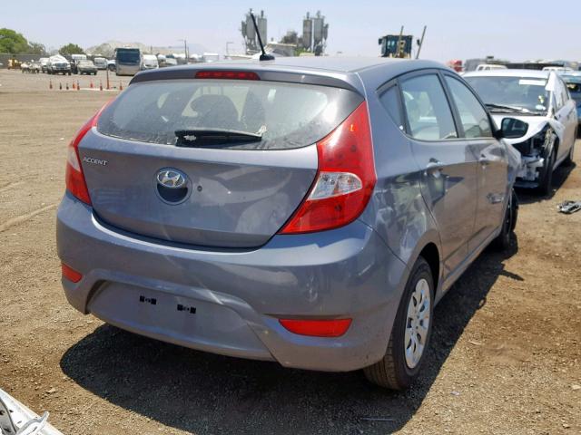 KMHCT5AE3HU343722 - 2017 HYUNDAI ACCENT SE GRAY photo 4