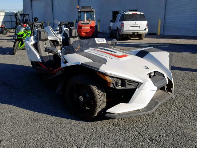 57XAAPFA0G7114082 - 2016 POLARIS SLINGSHOT WHITE photo 1