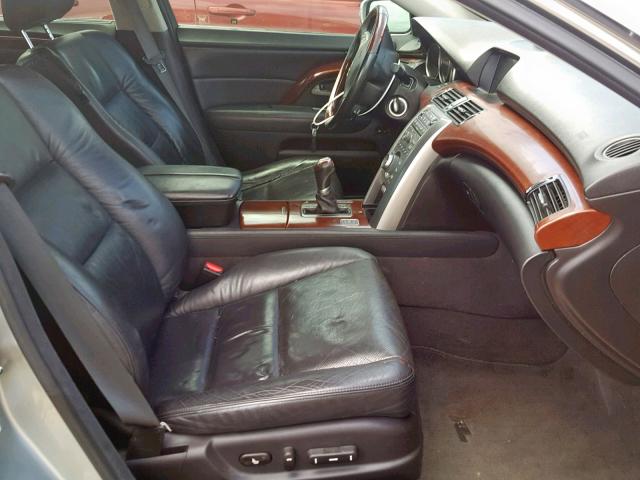 JH4KB2F65AC001900 - 2010 ACURA RL SILVER photo 5