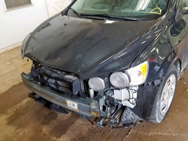 1G1JA6SHXD4134710 - 2013 CHEVROLET SONIC LS BLACK photo 9