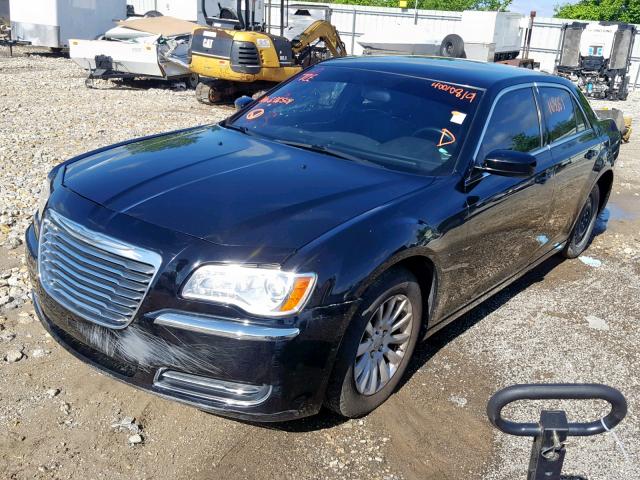 2C3CCAAG6DH626504 - 2013 CHRYSLER 300 BLACK photo 2