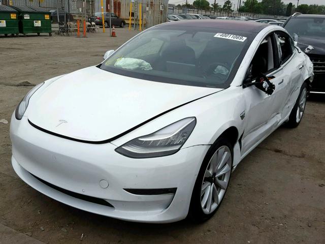 5YJ3E1EA8JF011255 - 2018 TESLA MODEL 3 WHITE photo 2