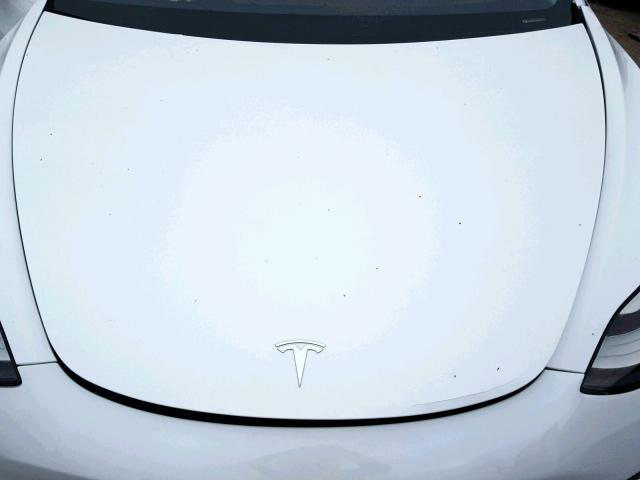 5YJ3E1EA8JF011255 - 2018 TESLA MODEL 3 WHITE photo 7