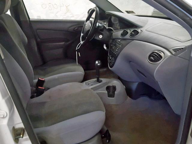 1FAFP33PX4W167992 - 2004 FORD FOCUS LX WHITE photo 5