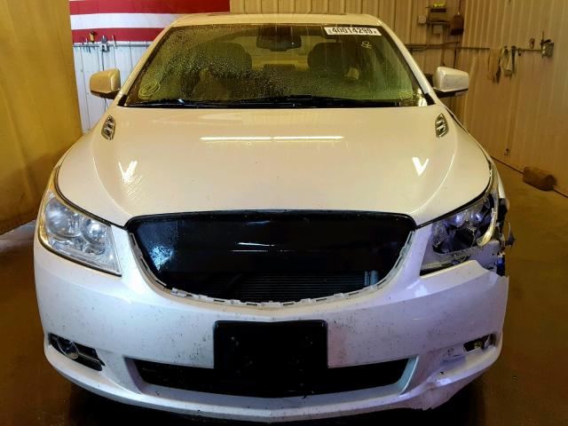 1G4GE5G33CF182304 - 2012 BUICK LACROSSE P WHITE photo 9