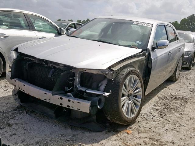 2C3CA5CG7BH613767 - 2011 CHRYSLER 300 LIMITE GRAY photo 2