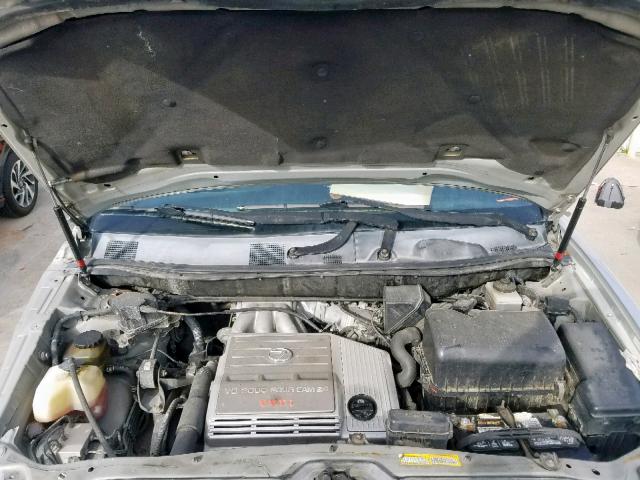 JT6HF10U0Y0104226 - 2000 LEXUS RX 300 SILVER photo 7