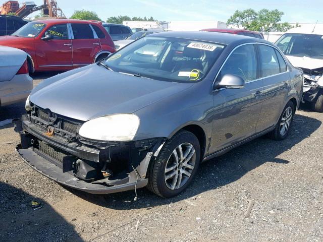 3VWRG81K26M669990 - 2006 VOLKSWAGEN JETTA 2.5 GRAY photo 2