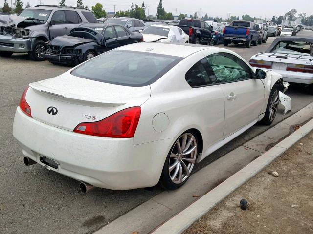 JNKCV64E98M101158 - 2008 INFINITI G37 BASE WHITE photo 4