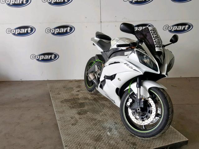 JYARJ16Y6AA004245 - 2010 YAMAHA YZFR6 C WHITE photo 1