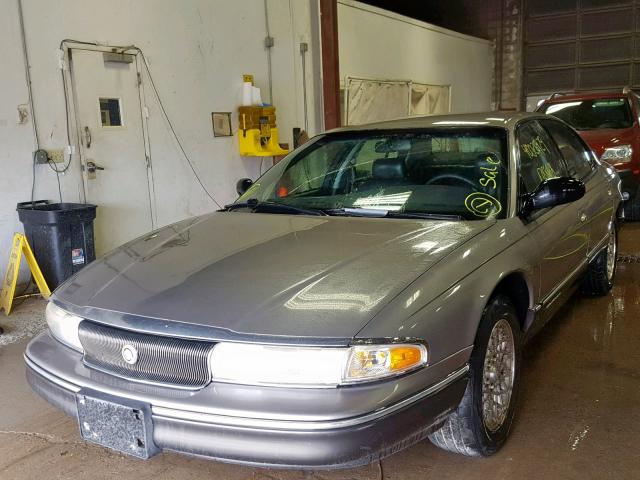 2C3HC46F4SH633651 - 1995 CHRYSLER NEW YORKER SILVER photo 2