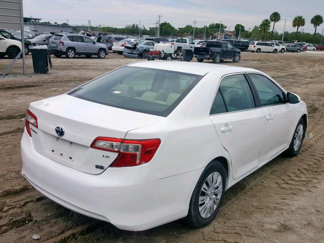 4T1BD1FK3DU094333 - 2013 TOYOTA CAMRY HYBR WHITE photo 4