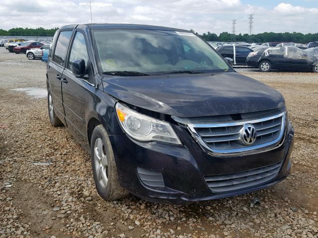 2V4RW3D10AR306090 - 2010 VOLKSWAGEN ROUTAN SE BLACK photo 1