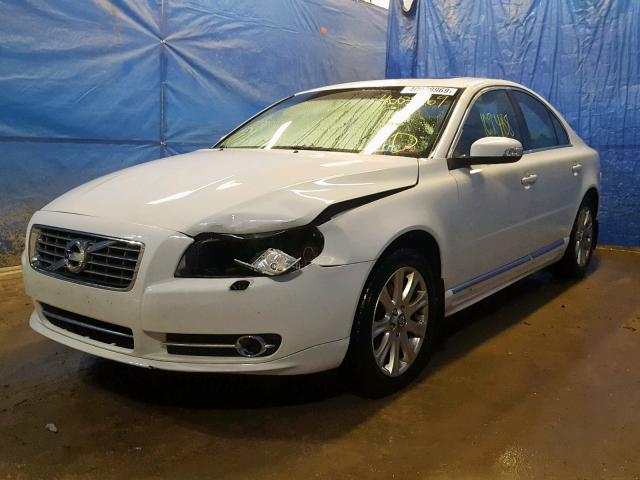 YV1982AS2A1118102 - 2010 VOLVO S80 3.2 WHITE photo 2