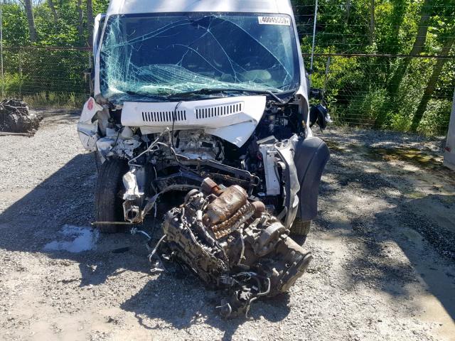 3C6TRVCG8FE509737 - 2015 RAM PROMASTER 白色 照片 9