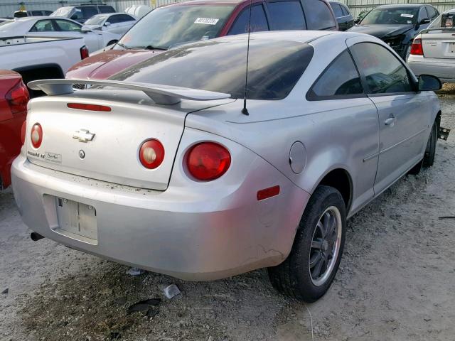 1G1AT18H397139631 - 2009 CHEVROLET COBALT LT SILVER photo 4