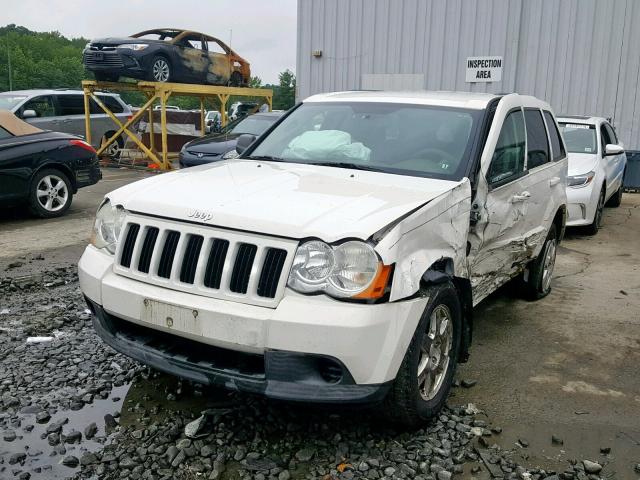 1J8GR48K58C137438 - 2008 JEEP GRAND CHER WHITE photo 2