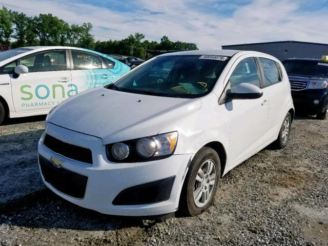 1G1JA6SH8F4148012 - 2015 CHEVROLET SONIC LS WHITE photo 2