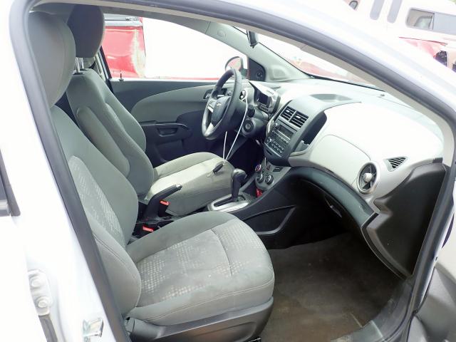 1G1JA6SH8F4148012 - 2015 CHEVROLET SONIC LS WHITE photo 5