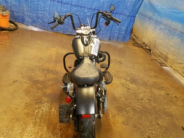 1HD1JRV1XDB032583 - 2013 HARLEY-DAVIDSON FLS SOFTAI 黑色 照片 5