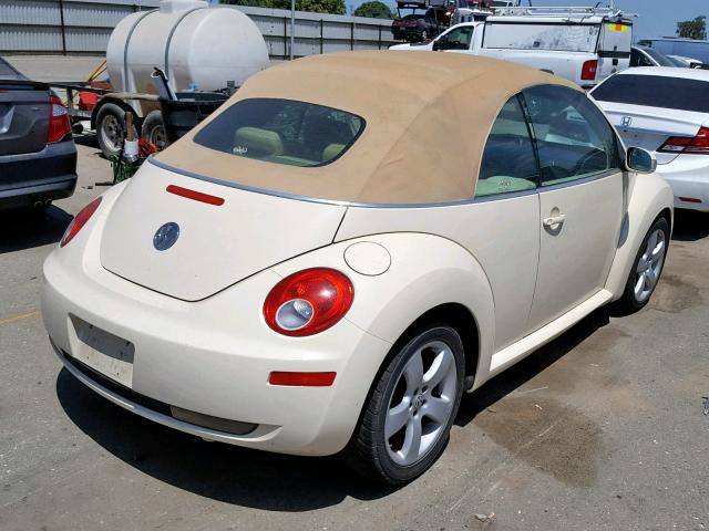 3VWSF31Y16M305278 - 2006 VOLKSWAGEN NEW BEETLE ბეჟი ფოტო 4