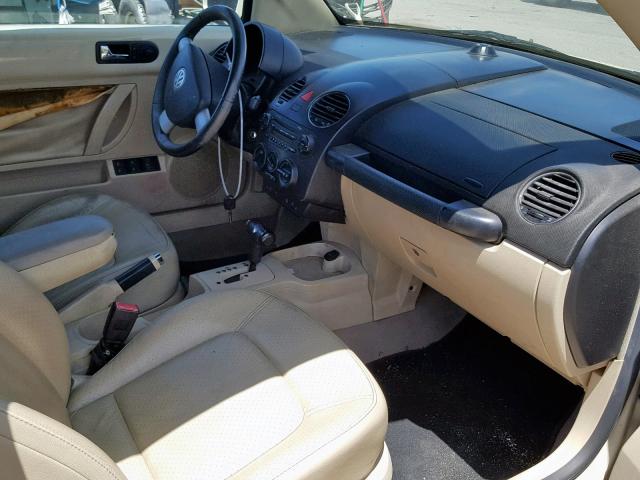 3VWSF31Y16M305278 - 2006 VOLKSWAGEN NEW BEETLE ბეჟი ფოტო 5