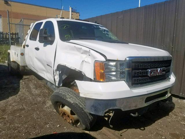 1GD413CL2BF235226 - 2011 GMC SIERRA C35 WHITE photo 1