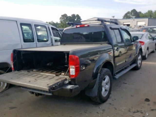 1N6AD07WX6C412482 - 2006 NISSAN FRONTIER C BLACK photo 4