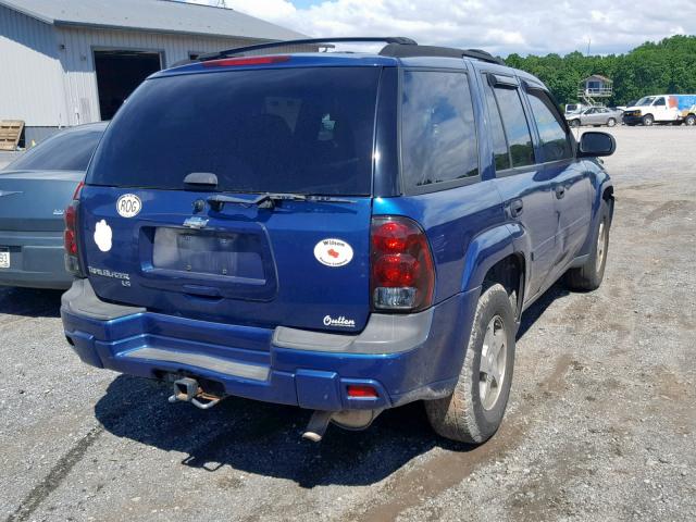 1GNDT13SX62137656 - 2006 CHEVROLET TRAILBLAZE BLUE photo 4