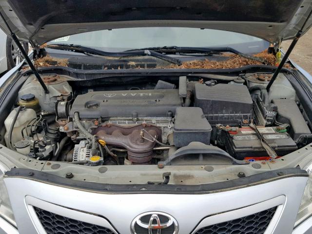 4T1BE46K97U572869 - 2007 TOYOTA CAMRY NEW SILVER photo 7