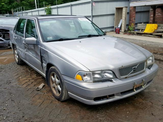 YV1LS554XW2431212 - 1998 VOLVO S70 SILVER photo 1