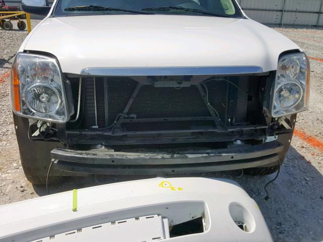 1GKS2KE78DR300122 - 2013 GMC YUKON XL K WHITE photo 9