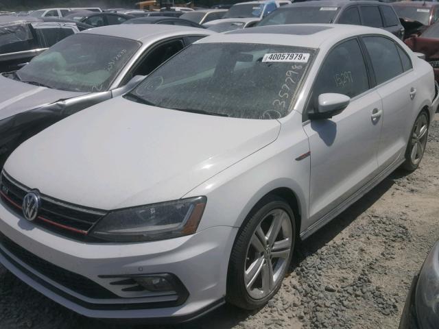 3VW5T7AJ6HM311340 - 2017 VOLKSWAGEN JETTA GLI WHITE photo 2