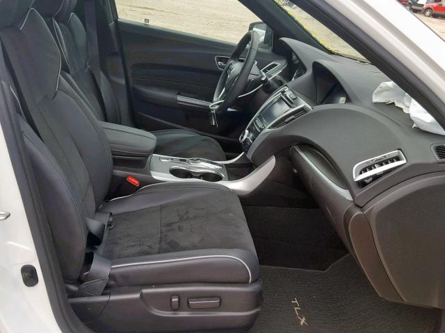 19UUB2F66JA012248 - 2018 ACURA TLX TECH+A WHITE photo 5