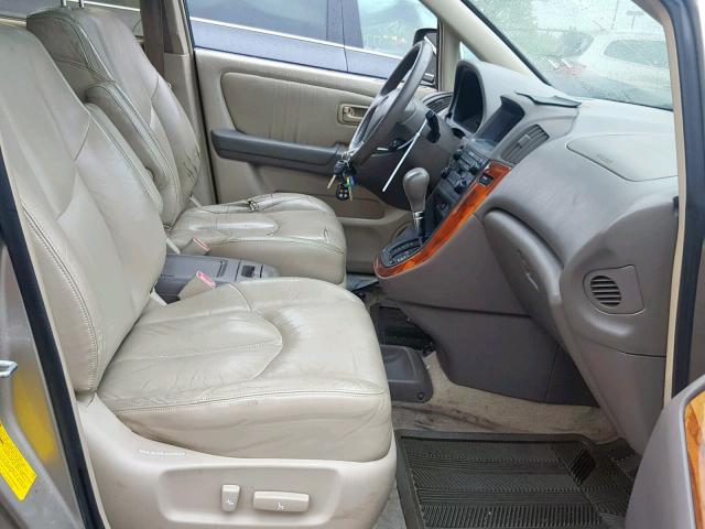 JT6HF10U0X0063594 - 1999 LEXUS RX 300 BEIGE photo 5