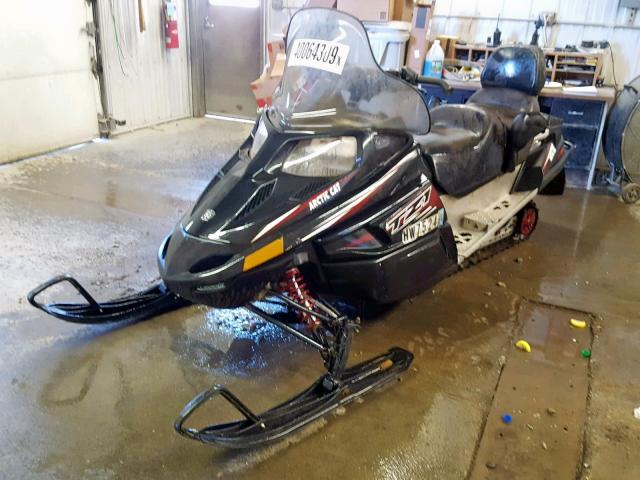 4UF12SNW6CT102650 - 2012 ARCTIC CAT SNOWMOBILE BLACK photo 2