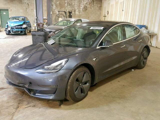 5YJ3E1EB6JF128745 - 2018 TESLA MODEL 3 GRAY photo 2