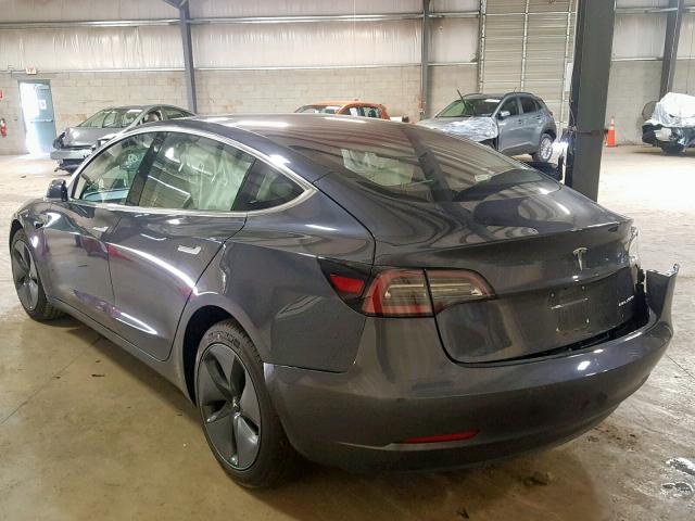 5YJ3E1EB6JF128745 - 2018 TESLA MODEL 3 GRAY photo 3