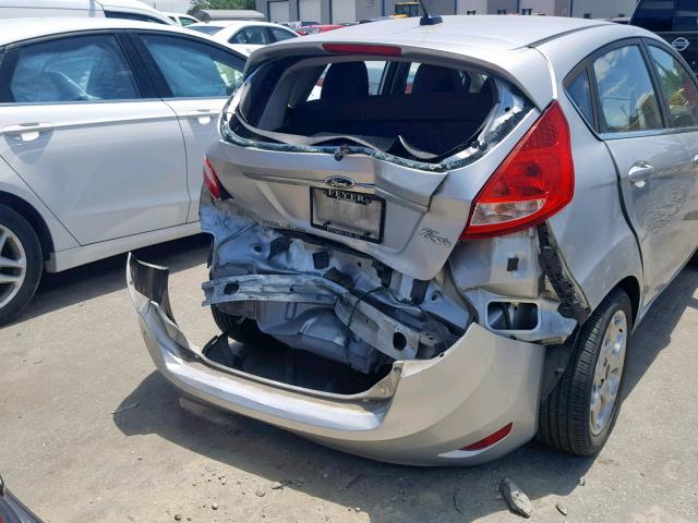 3FADP4FJ0DM178584 - 2013 FORD FIESTA TIT SILVER photo 9