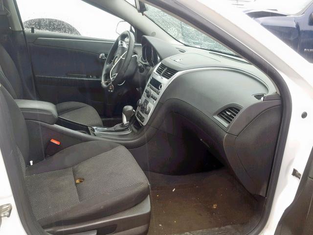 1G1ZC5EU5CF397562 - 2012 CHEVROLET MALIBU 1LT WHITE photo 5