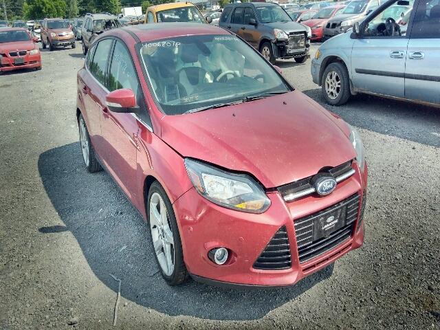 1FAHP3N23CL305690 - 2012 FORD FOCUS TITA RED photo 1