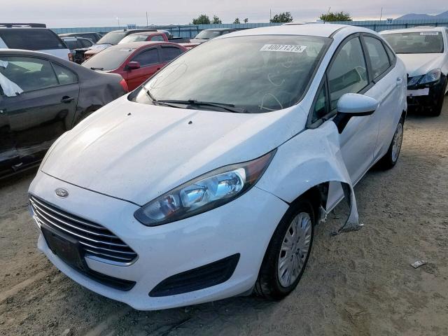 3FADP4AJ9FM110777 - 2015 FORD FIESTA S WHITE photo 2